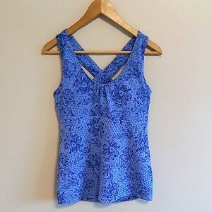 REI Athletic Tank Top With Built In Soft Cup Bra Size Medium